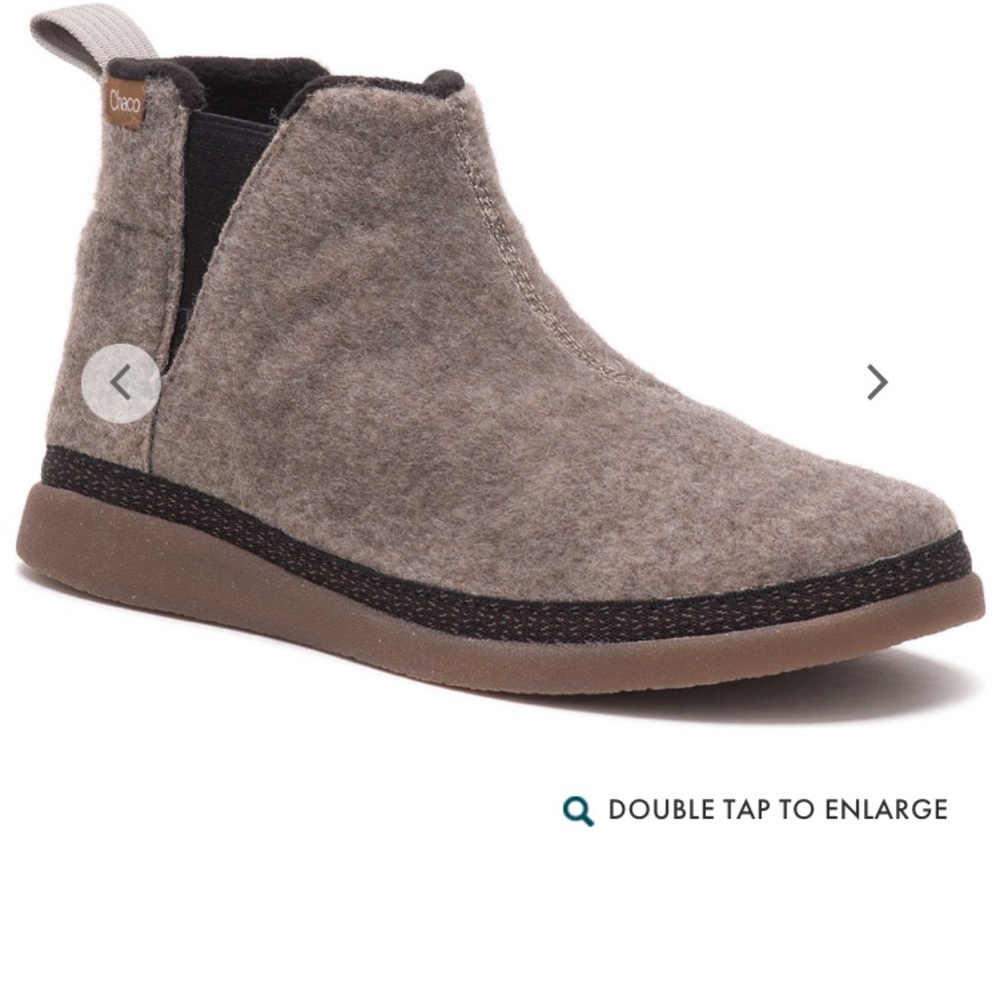 Chaco Revel Chelsea size 8